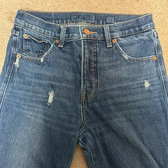 Lucky Brand distressed jeans. 6/28 - Picture 3 of 4